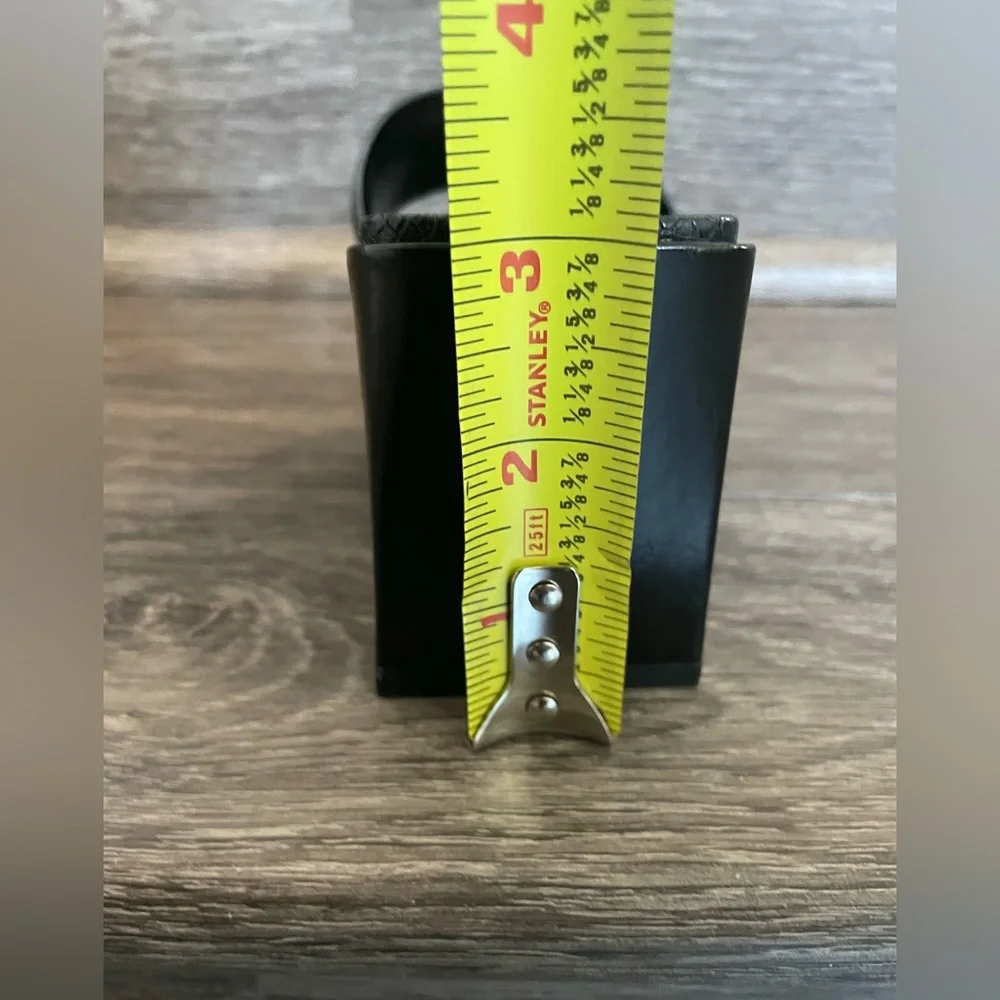 Vince Camuto Sandals *Flaw - Picture 11 of 16